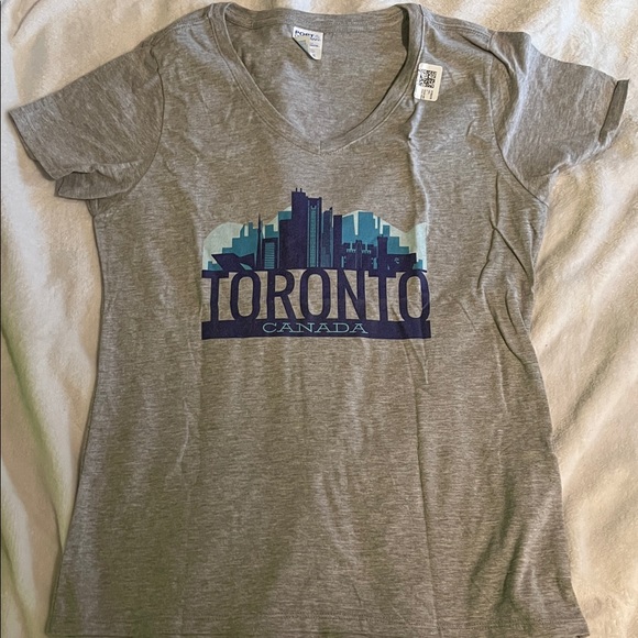 Port and Company Tops - Toronto Skyline Women's V-Neck Tee (Ladies M)